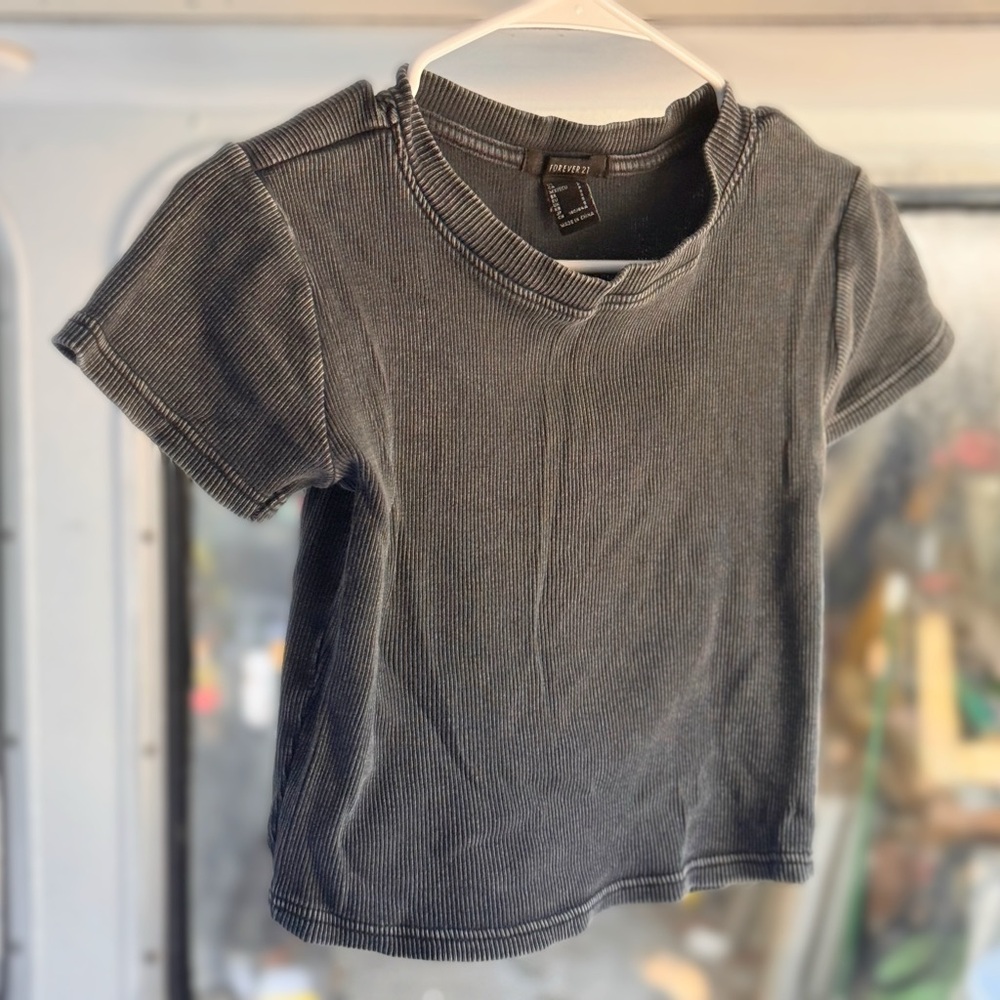 Forever 21 Charcoal Ribbed Crop Top